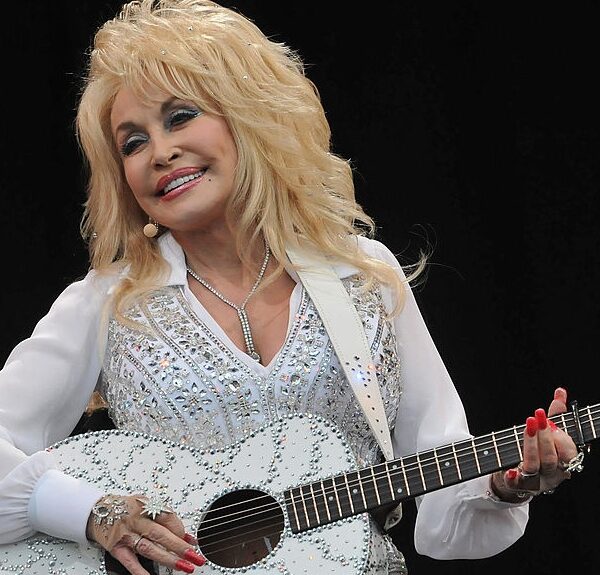 Як дивитися Доллі Партон на Glastonbury через BBC iPlayer