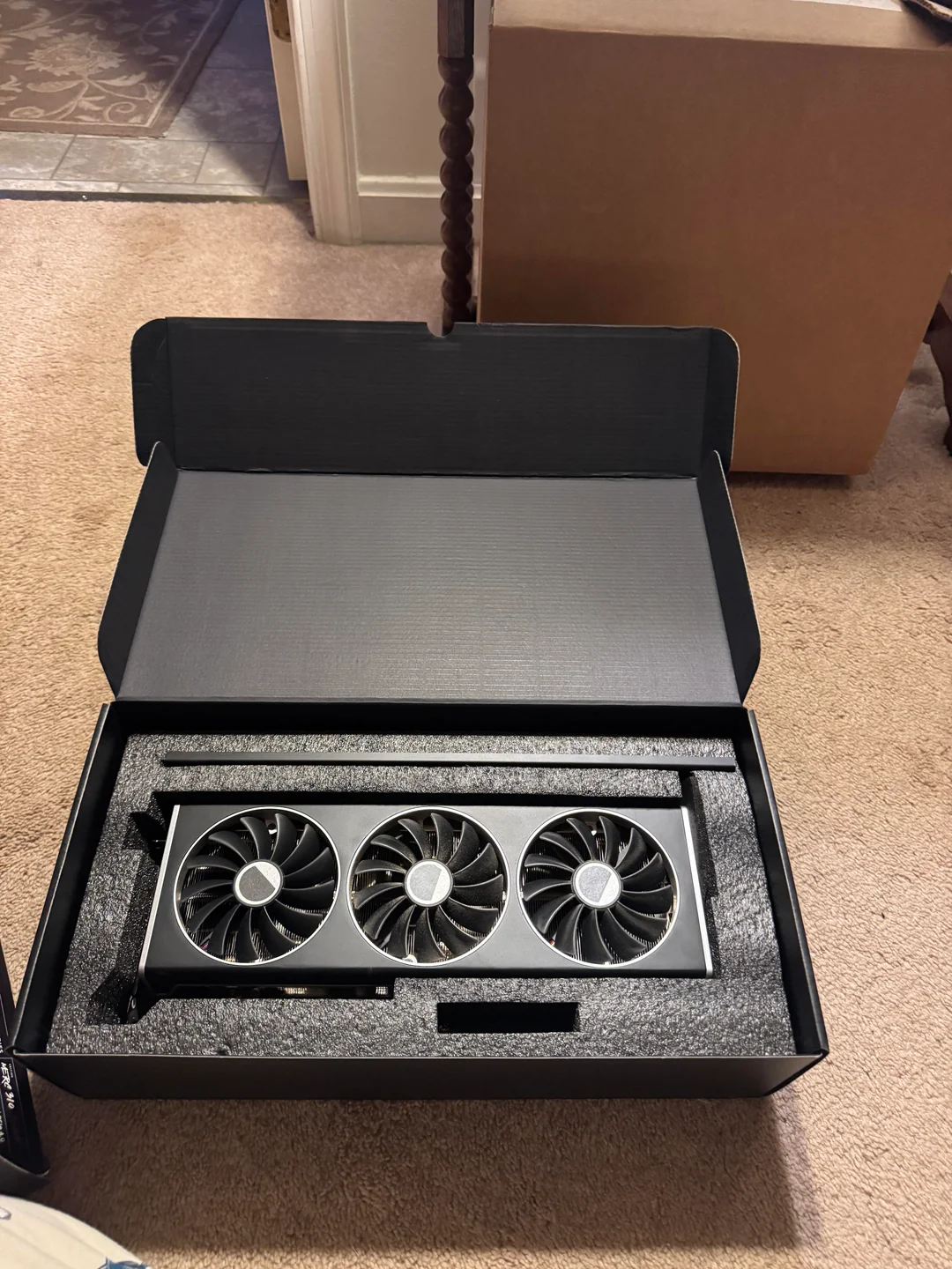 Radeon RX 7900 XT з'явилася у продажу, користувач придбав її за $226 3 Radeon RX 7900 XT з'явилася у продажу, користувач придбав її за $226 3