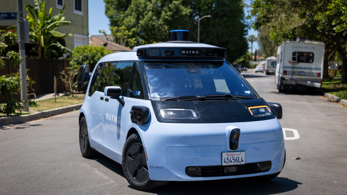 Waymo пропонує безкоштовні поїздки в Каліфорнії завдяки регуляторній особливості 2