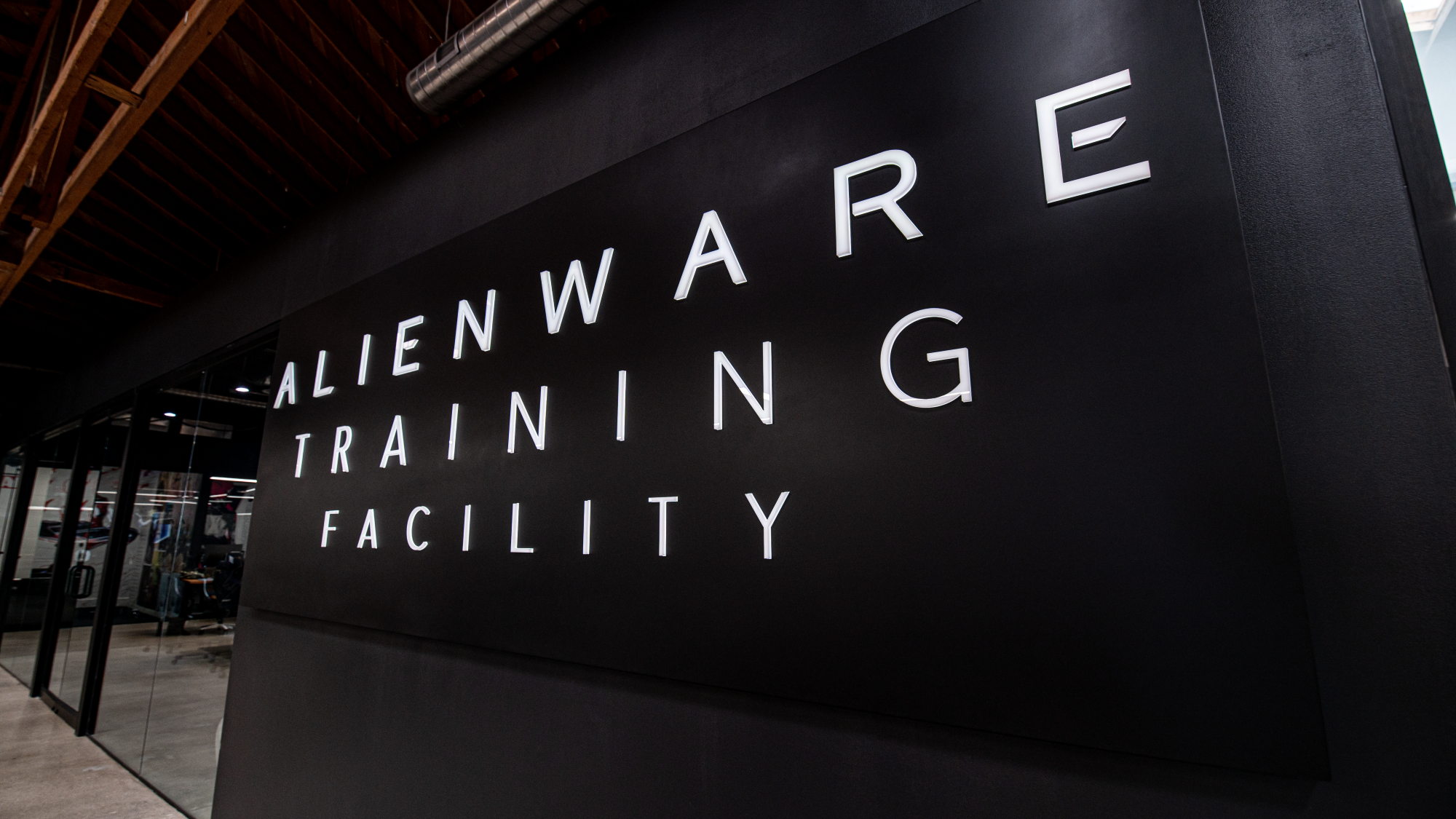 Alienware відкриває новітній тренувальний центр 1