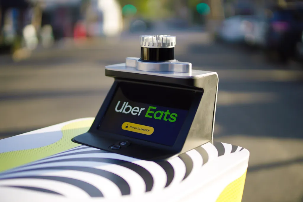 Uber продав частку в Serve Robotics 1 Uber продав частку в Serve Robotics 1
