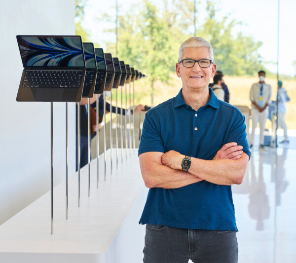 Тім Кук натякнув: Apple запровадить платну підписку для “просунутих” користувачів ШІ