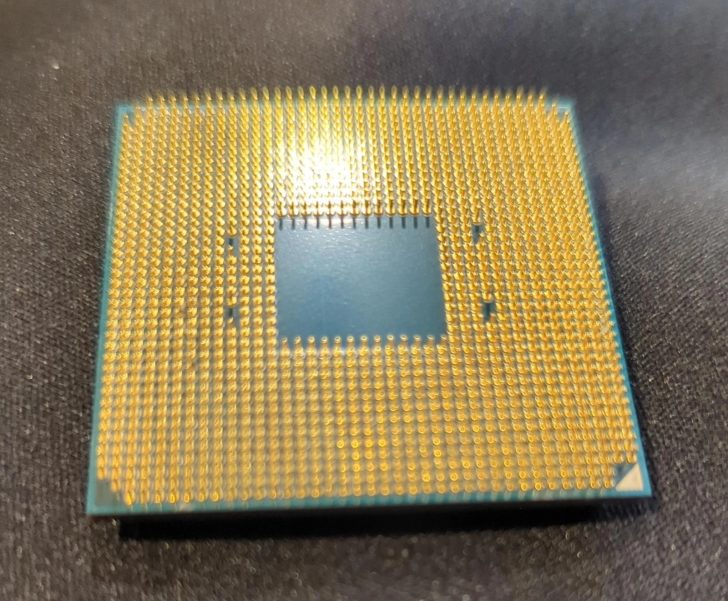 eBay: Покупець намагався обманути з неіснуючою доставкою Ryzen 5 3600X, повернувши процесор зі зламаними пінами 7