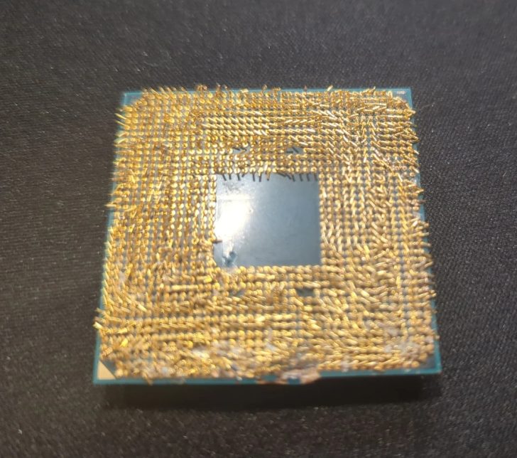 eBay: Покупець намагався обманути з неіснуючою доставкою Ryzen 5 3600X, повернувши процесор зі зламаними пінами 3
