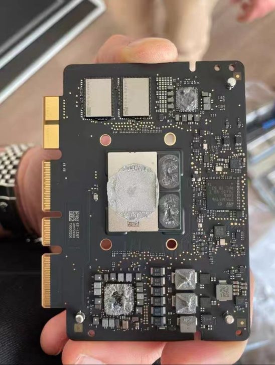 Apple показала сервер Private Cloud Compute на чіпах M5 4