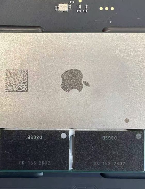 Apple показала сервер Private Cloud Compute на чіпах M5 5
