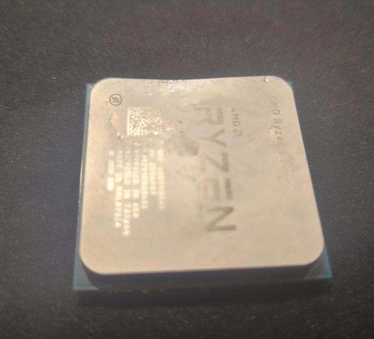 eBay: Покупець намагався обманути з неіснуючою доставкою Ryzen 5 3600X, повернувши процесор зі зламаними пінами 5