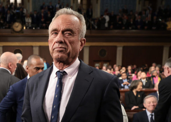 Викриття брехні RFK Jr. Сенатори вимагають розслідування та відсторонення