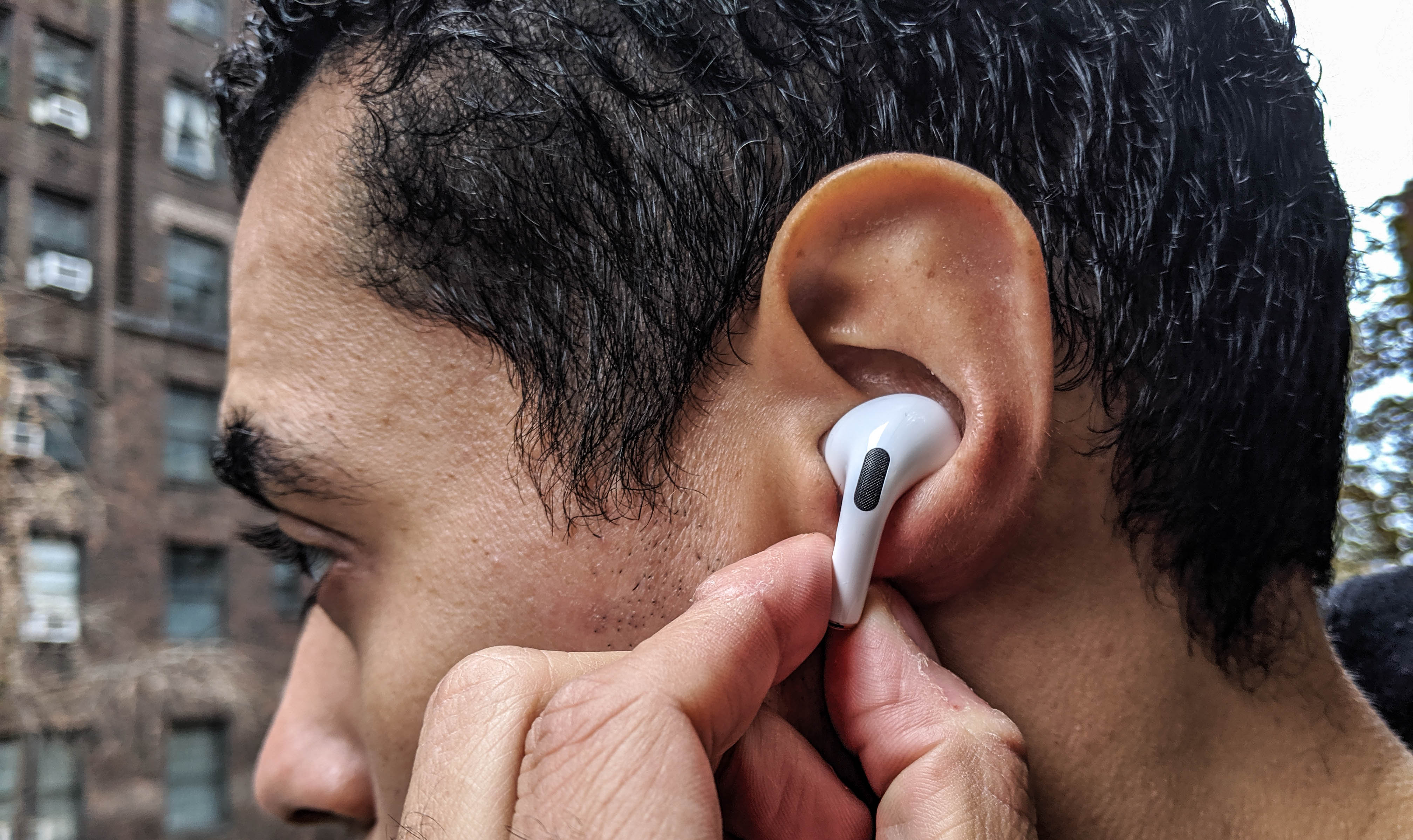 AirPods Ultra з камерами: витік відео викликав суперечки щодо приватності 1