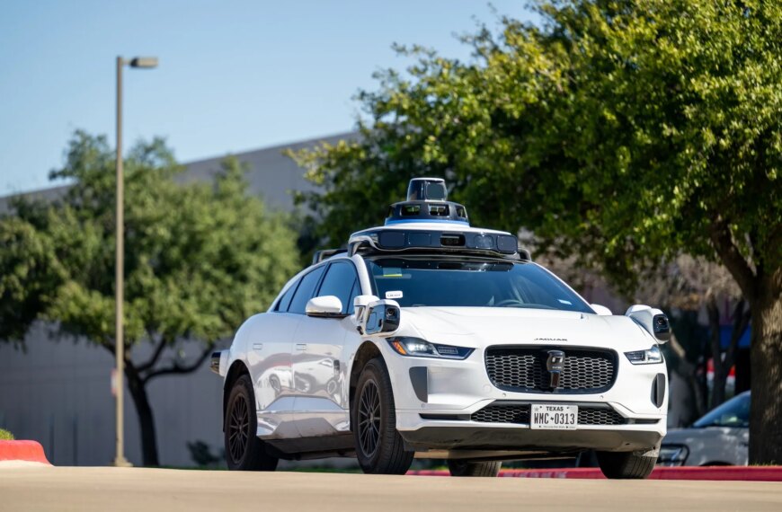 Головна 20 Waymo надає документи в розслідуванні NHTSA щодо зіткнення з дитиною