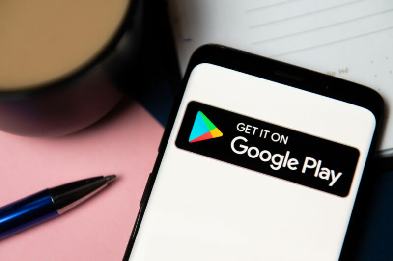 Google додає магазини конкурентів до Play Store після програшу Epic Games 2
