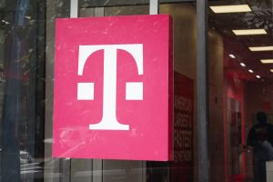 T-Mobile мігрує десятки тисяч віртуальних машин з VMware на тлі судового позову