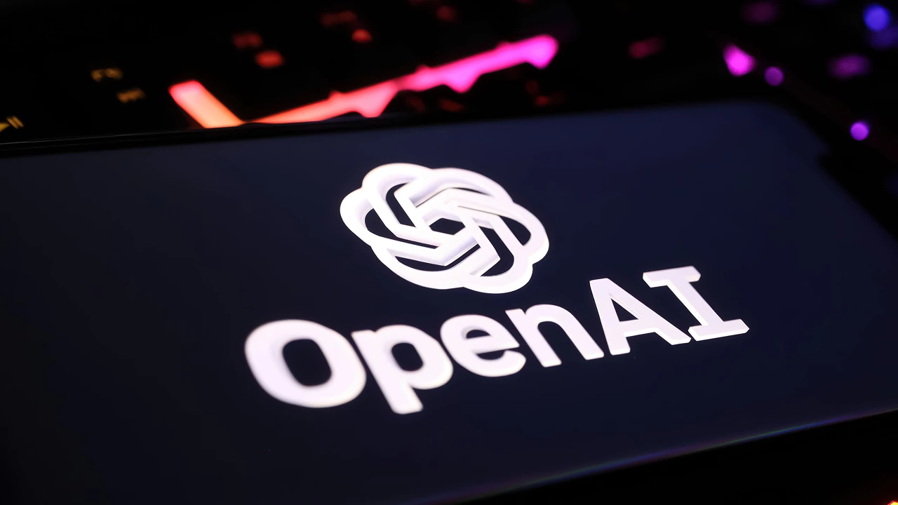 OpenAI розробляє смартколонку з ChatGPT за $300–400 2