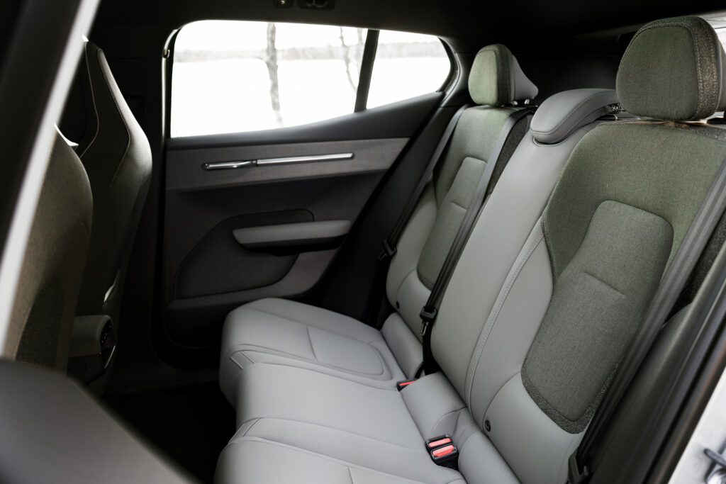 Volvo EX30 Cross Country: електромобіль, який незабаром зникне з продажу 7