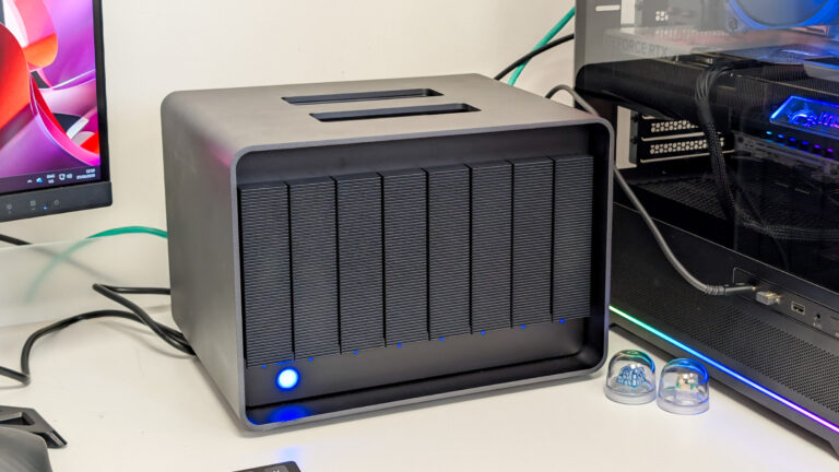 Seagate LaCie: 256TB пам'яті, що коштує дорожче авто 17