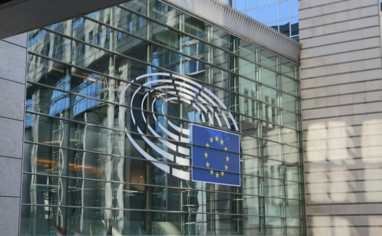 ЄС схвалив угоду: саудівський фонд PIF купує Electronic Arts за $55 мільярдів 65 ЄС схвалив угоду: саудівський фонд PIF купує Electronic Arts за $55 мільярдів 58