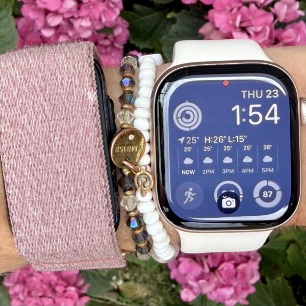 Apple Watch Ultra 3 проти Garmin Cirqa: 12 000 кроків з годинами за $799 та $199