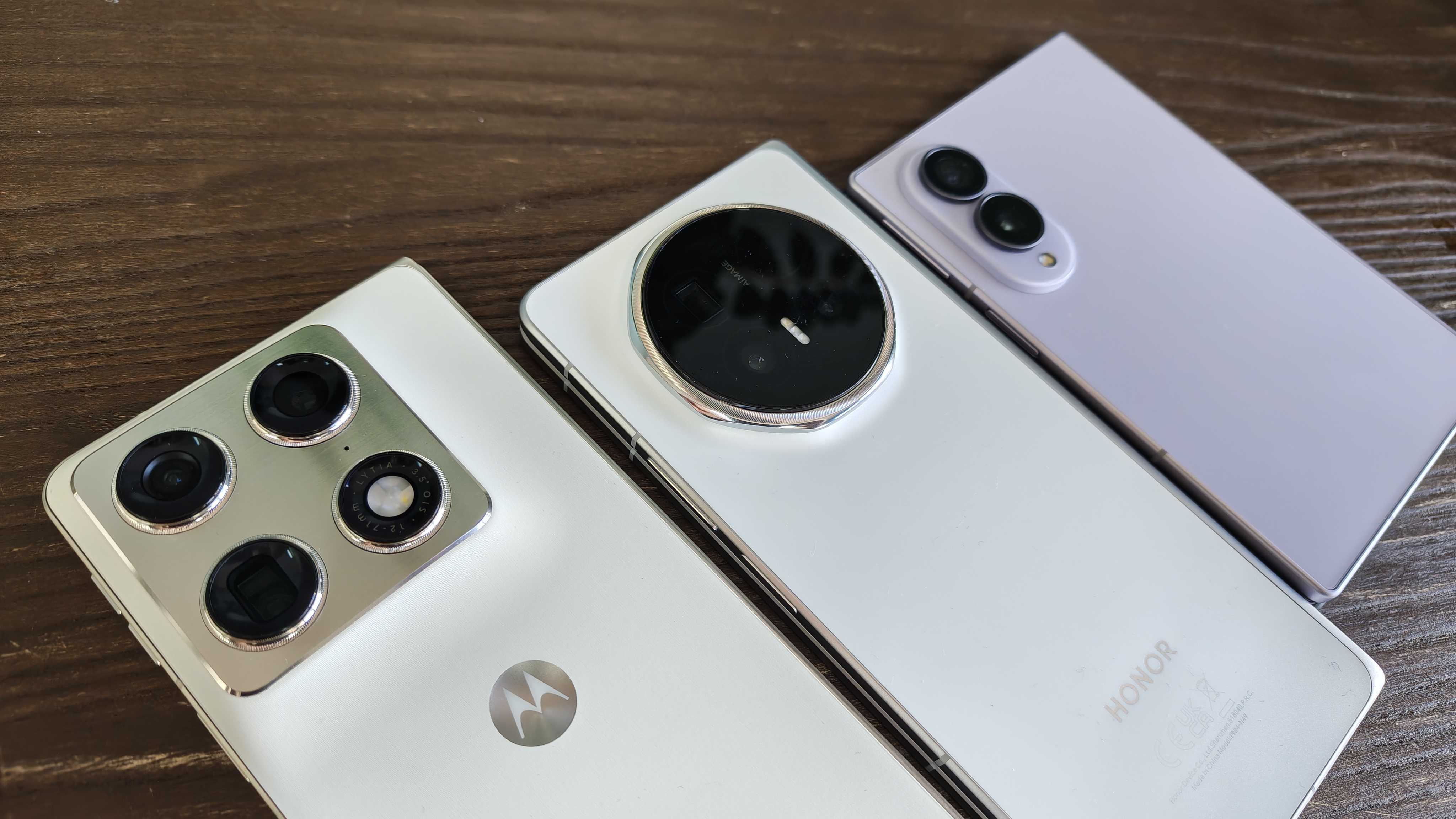 Samsung, Motorola, Honor: битва складаних смартфонів, хто переміг 4