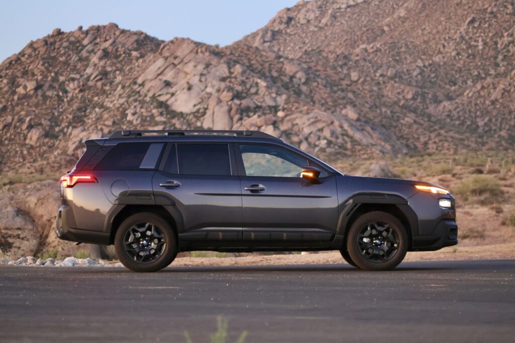 Subaru Outback Limited 2026: зовні стриманий, всередині майже преміальний 2