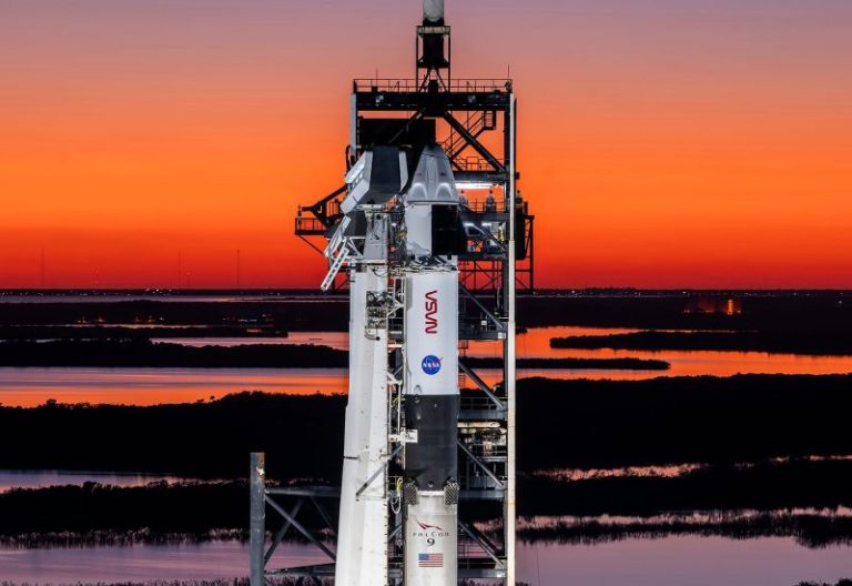 Акції SpaceX впали на 20% нижче ціни червневого розміщення 25 Акції SpaceX впали на 20% нижче ціни червневого розміщення 17