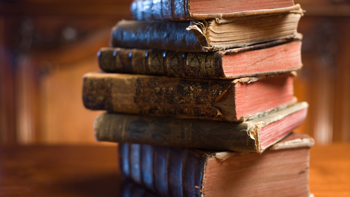 Книготорговці підозрюють, що компанії зі штучного інтелекту скуповують і знищують рідкісні книги 2