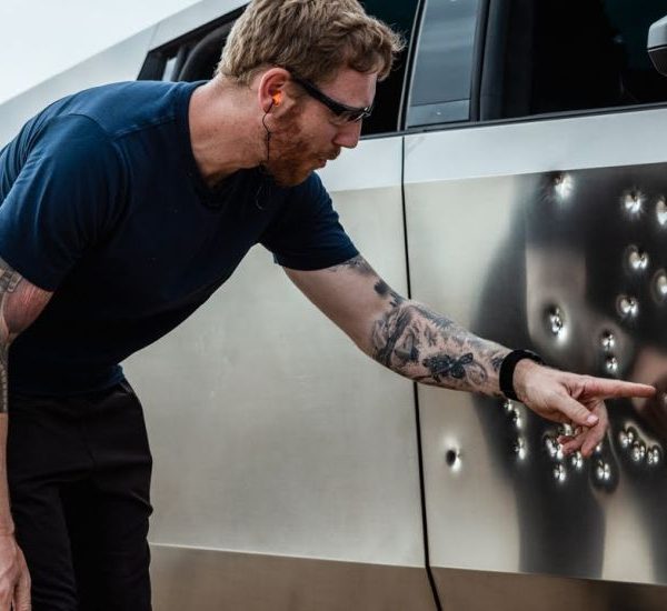 Tesla визнала масовий дефект Cybertruck і безкоштовно замінить вузол, за ремонт якого раніше брала до $7200