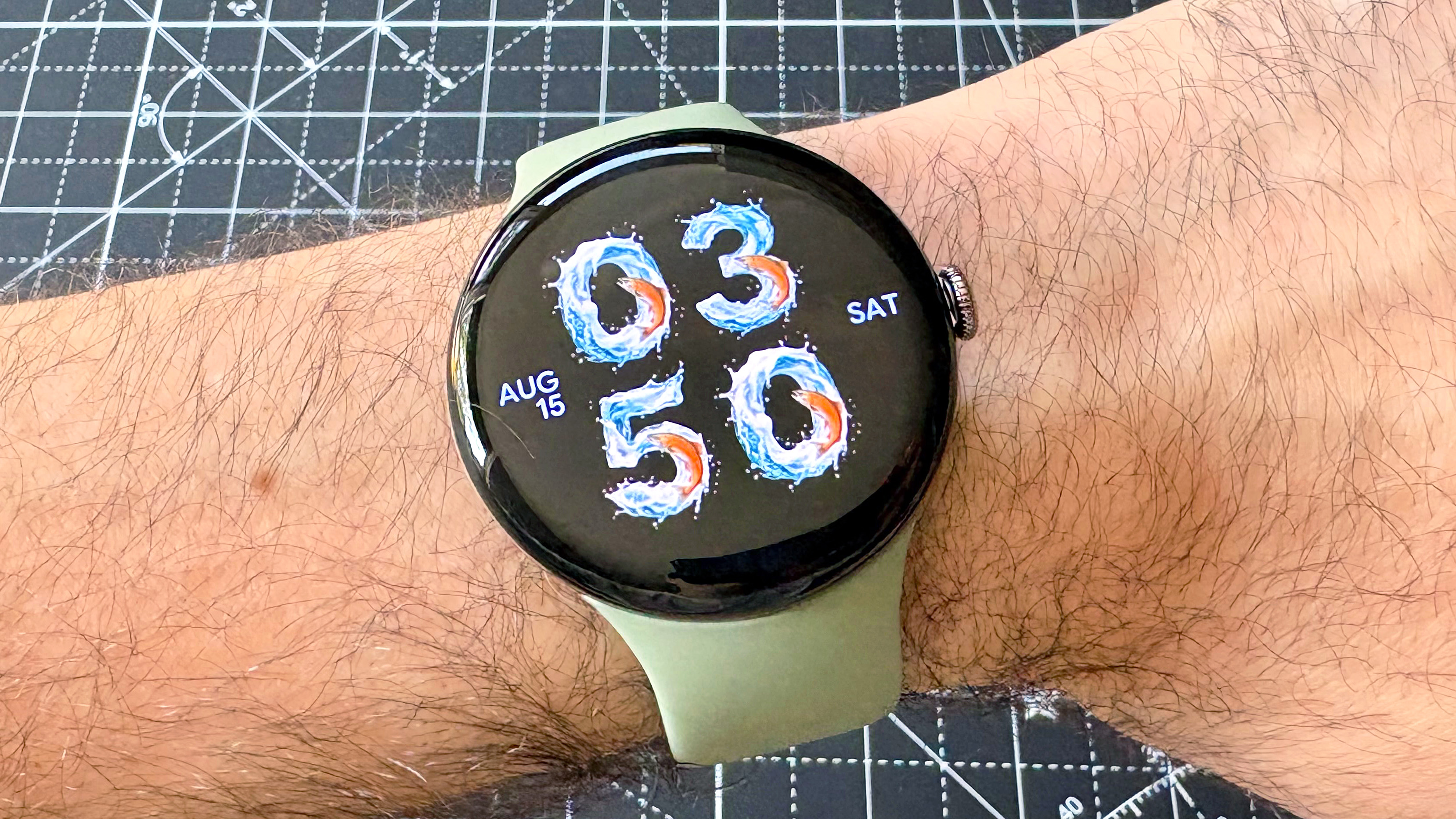 Як створити циферблат для Pixel Watch 5 у стилі м’ясних делікатесів за допомогою ШІ 4 Як створити циферблат для Pixel Watch 5 у стилі м’ясних делікатесів за допомогою ШІ 4
