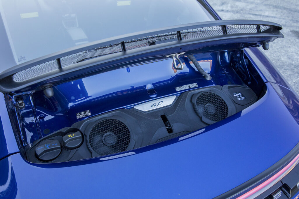 Porsche 911 GT3 Touring: потужність, що перевершує очікування 6