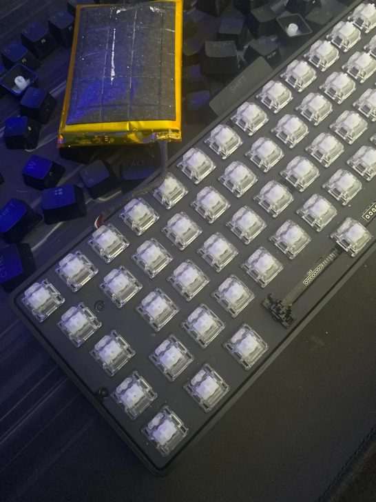 Вздута батарея клавіатури SteelSeries: власник хотів мінімізувати затримку введення 4