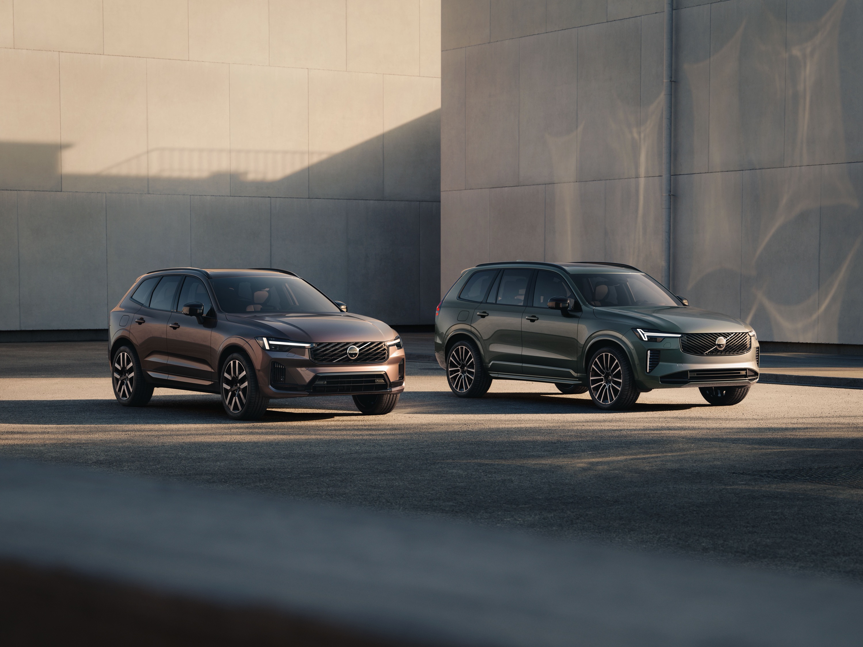 Volvo оновить 2028 XC60 та XC90 з потужнішими батареями 2