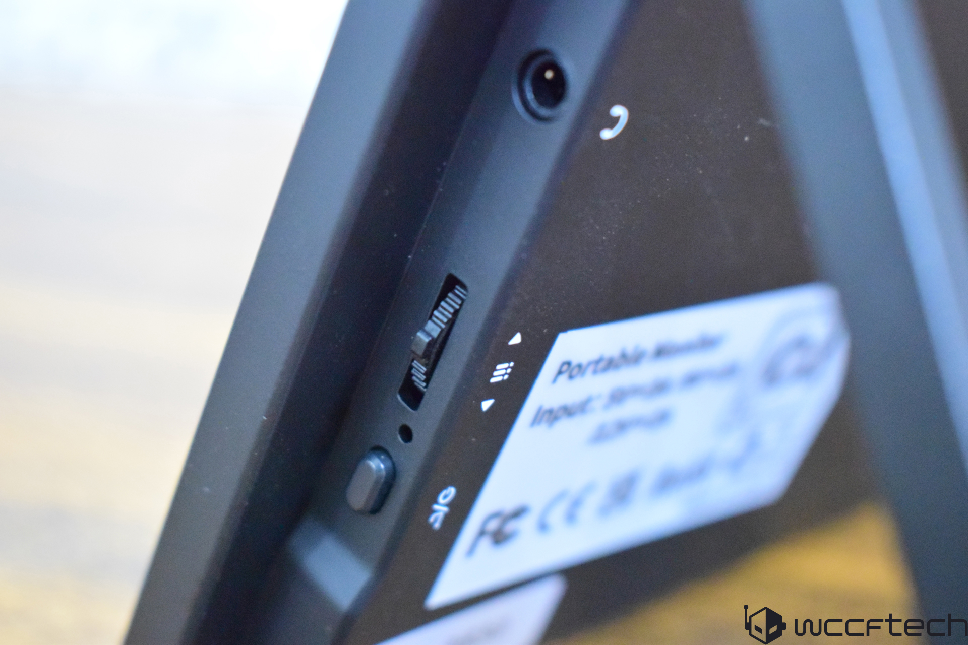 Uperfect 18.5 дюймів 120 Гц NxtLED: портативний монітор для доступних ігрових рішень 7