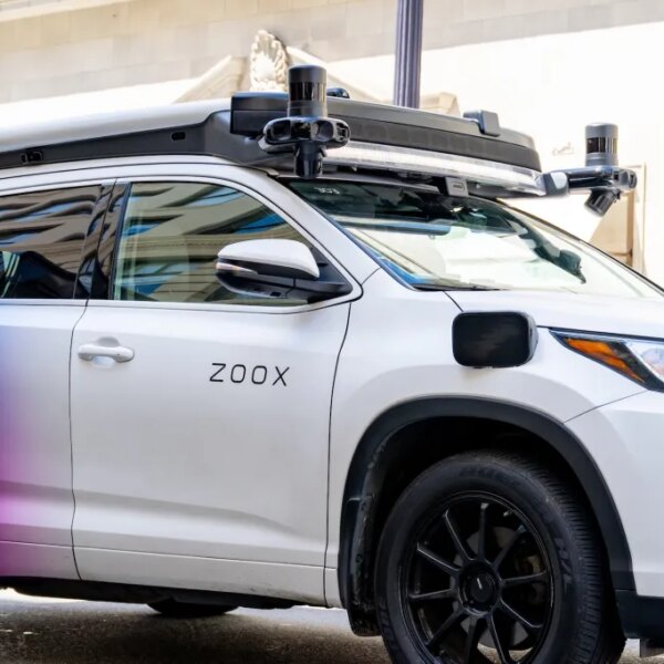 Zoox зупинила випробування автономних авто в Атланті через симптоми отруєння працівників