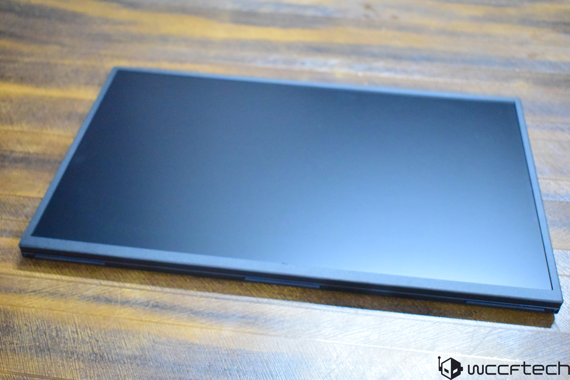 Uperfect 18.5 дюймів 120 Гц NxtLED: портативний монітор для доступних ігрових рішень 4