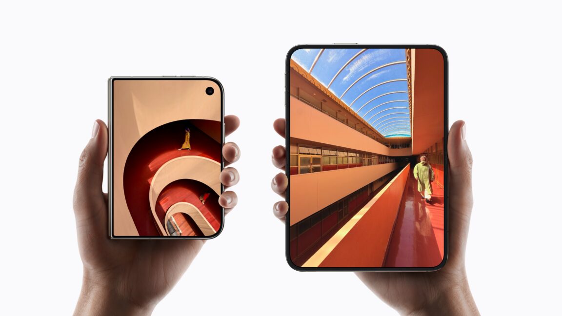 Apple презентувала iPhone Duo за $2000 1