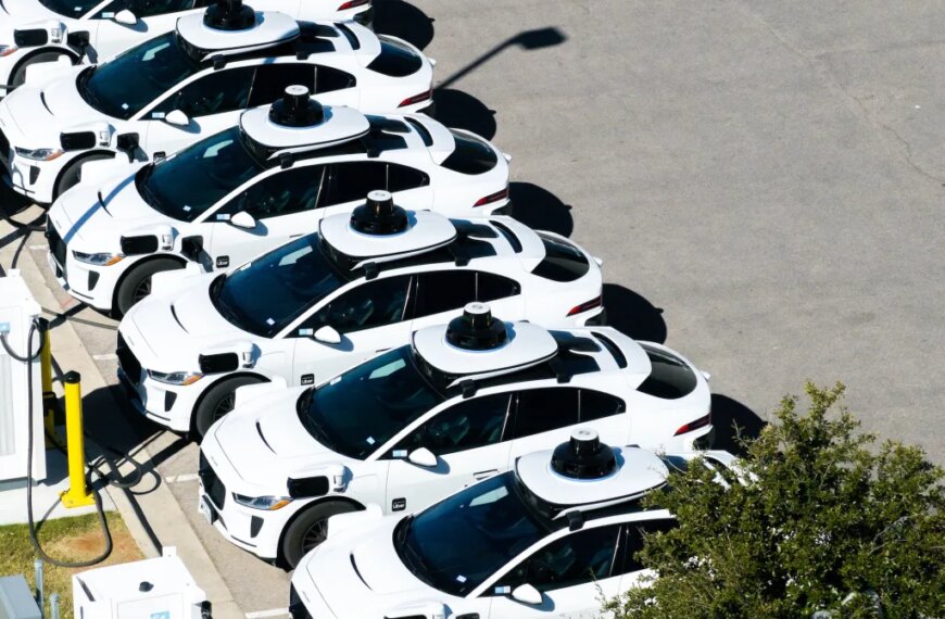 Waymo відновила роботу в Сан-Антоніо через 5 місяців після припинення через повені