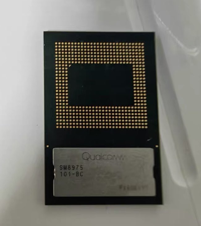 Snapdragon 8 Elite Gen 6 Pro: Витік чіпа демонструє масивний SoC завдяки новому охолодженню DRAM 2