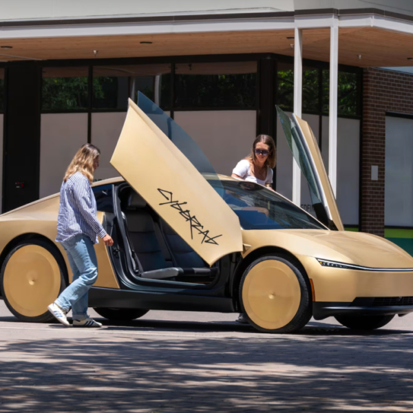 Tesla Cybercab: нові правила для водіїв