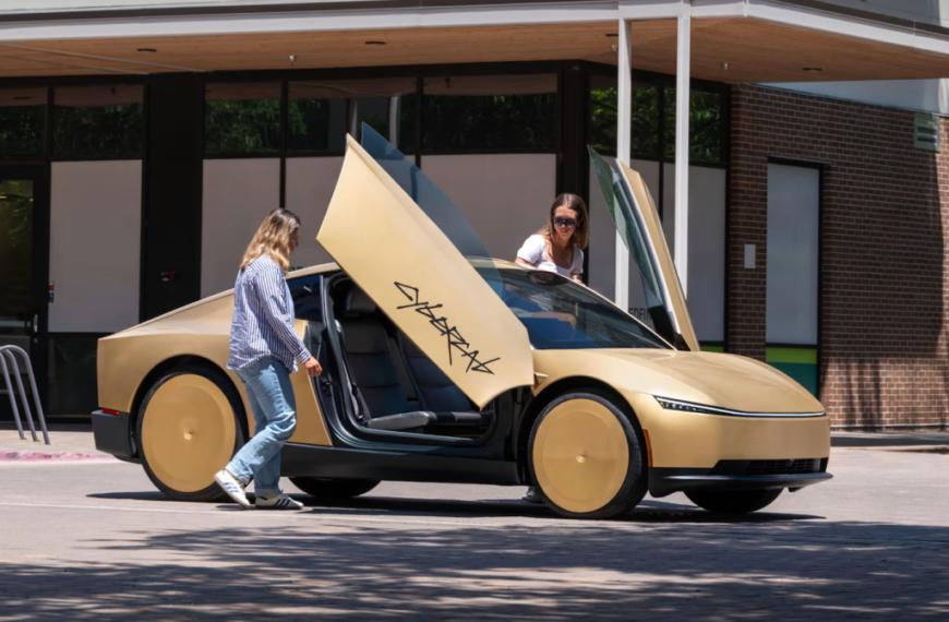 Tesla Cybercab: нові правила для водіїв