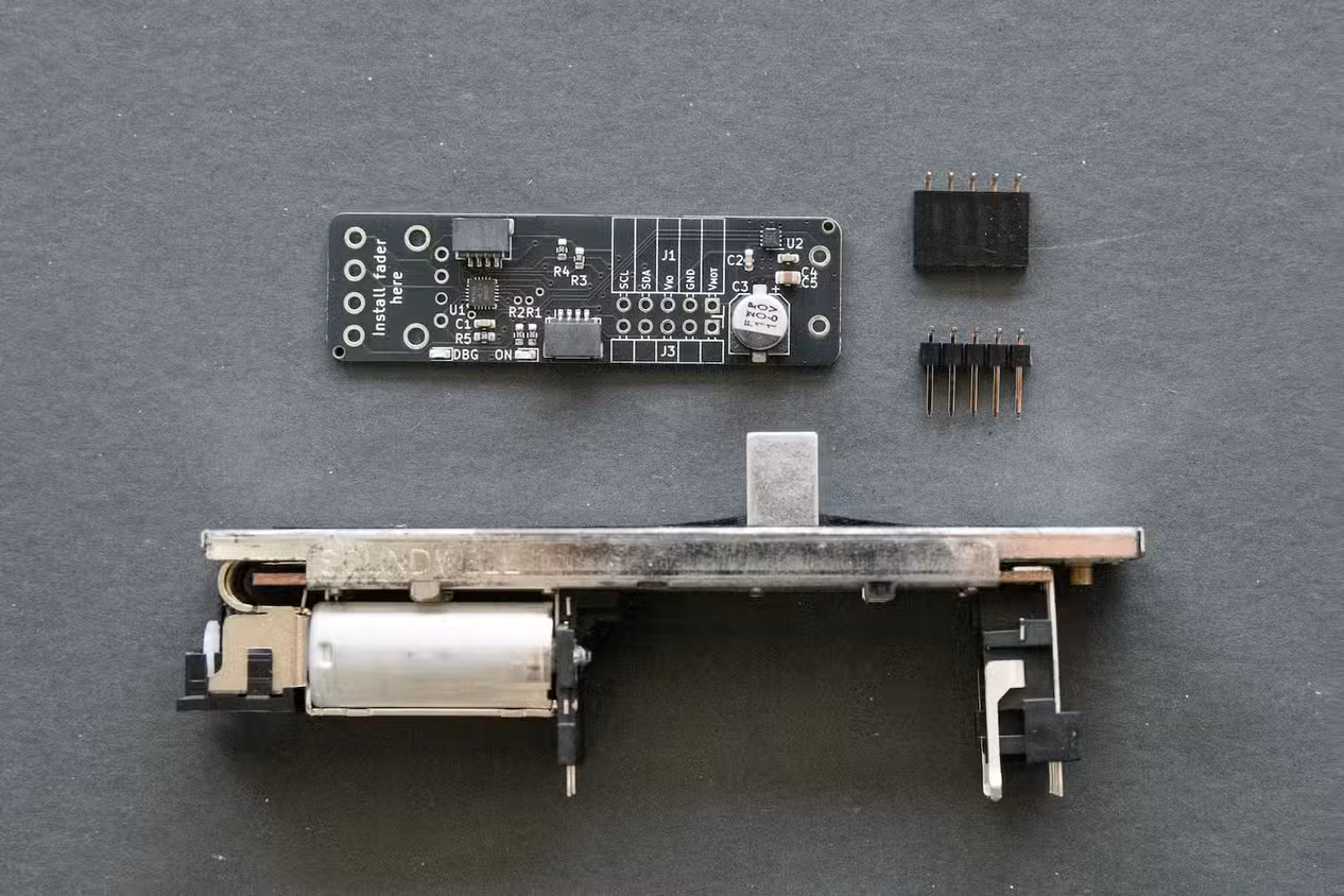 ESP32 перетворює звичайні висувні регулятори на елементи керування розумним будинком 5