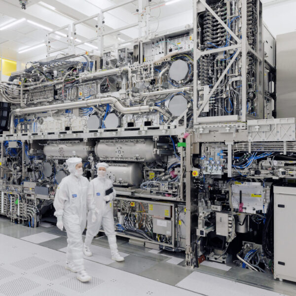 Виробники чіпів інвестують $400 млн у нові машини ASML та погоджуються на ключові зміни у виробництві