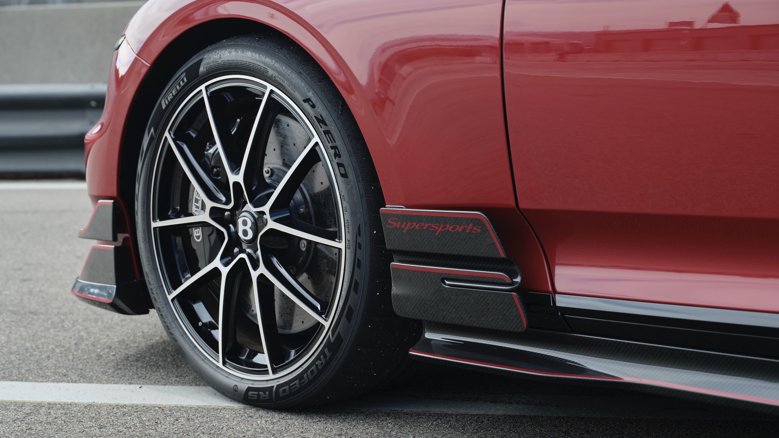 Bentley Supersports: інженерна насолода на мінімалках 5