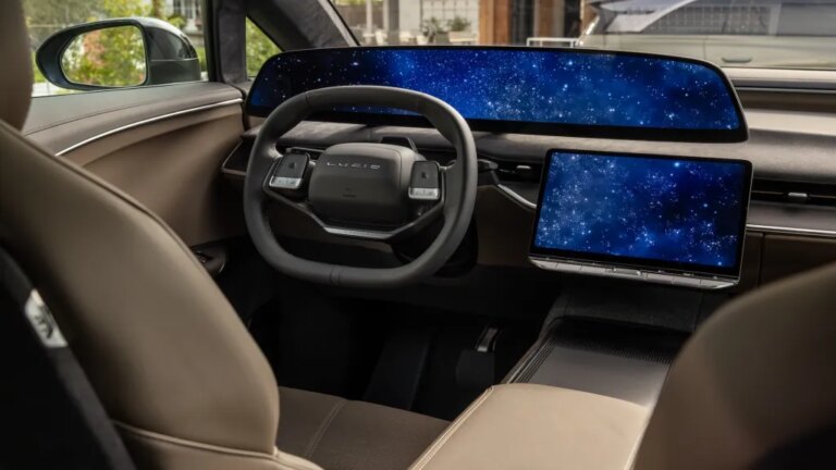 Lucid Motors знайшла потенційного партнера для роботизованого таксі в Європі 32