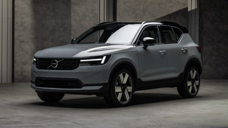 Volvo XC40 2028: Новий дизайн та оновлене освітлення 16