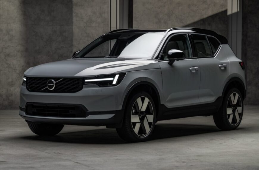 Volvo XC40 2028: Новий дизайн та оновлене освітлення