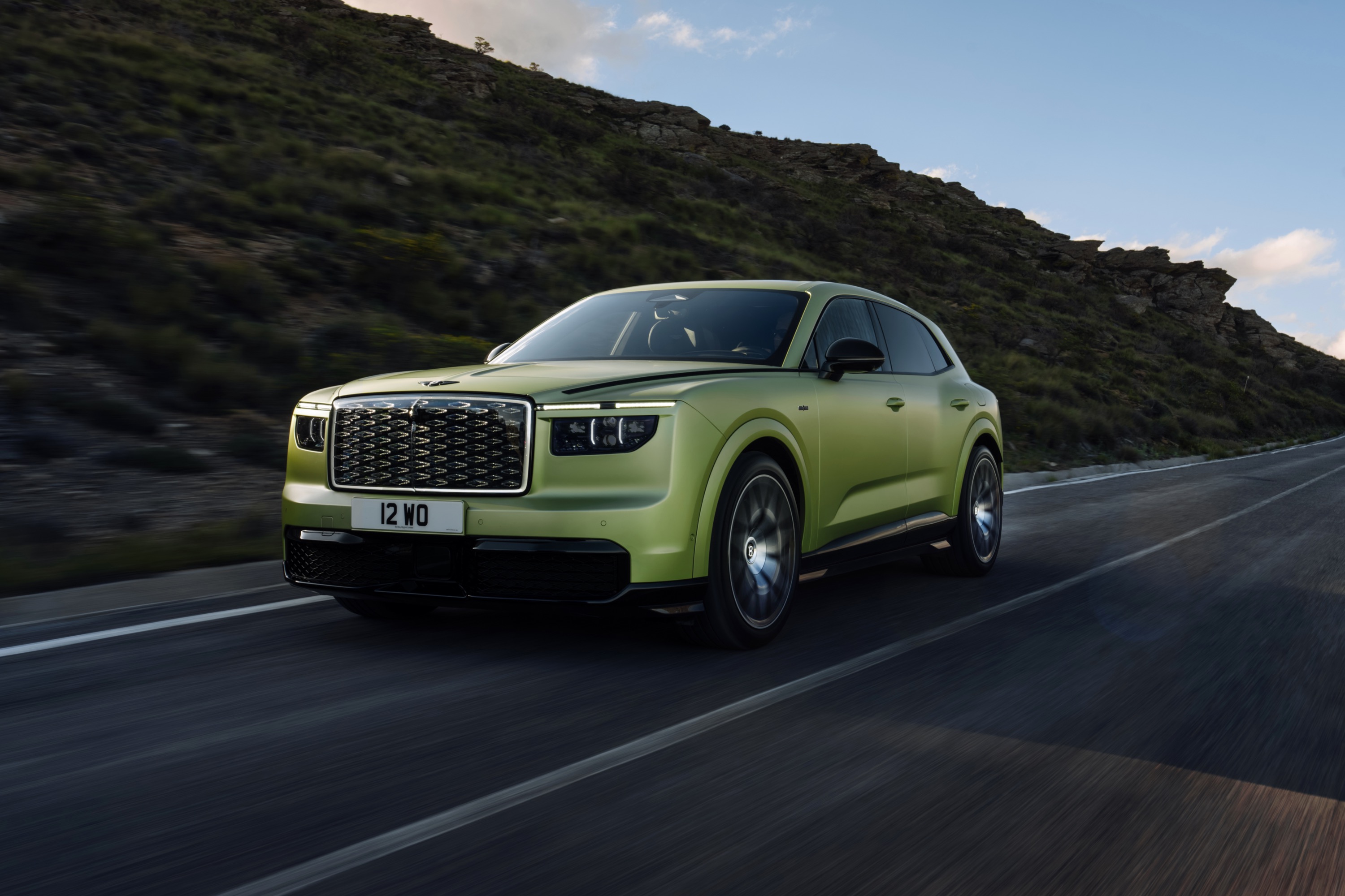 Bentley презентував Torcal — свій перший повністю електричний автомобіль 2