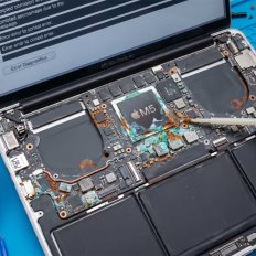 Apple запевняє: iPhone впорається з LLM на 14 млрд параметрів, а Mac – з трильйонами 4