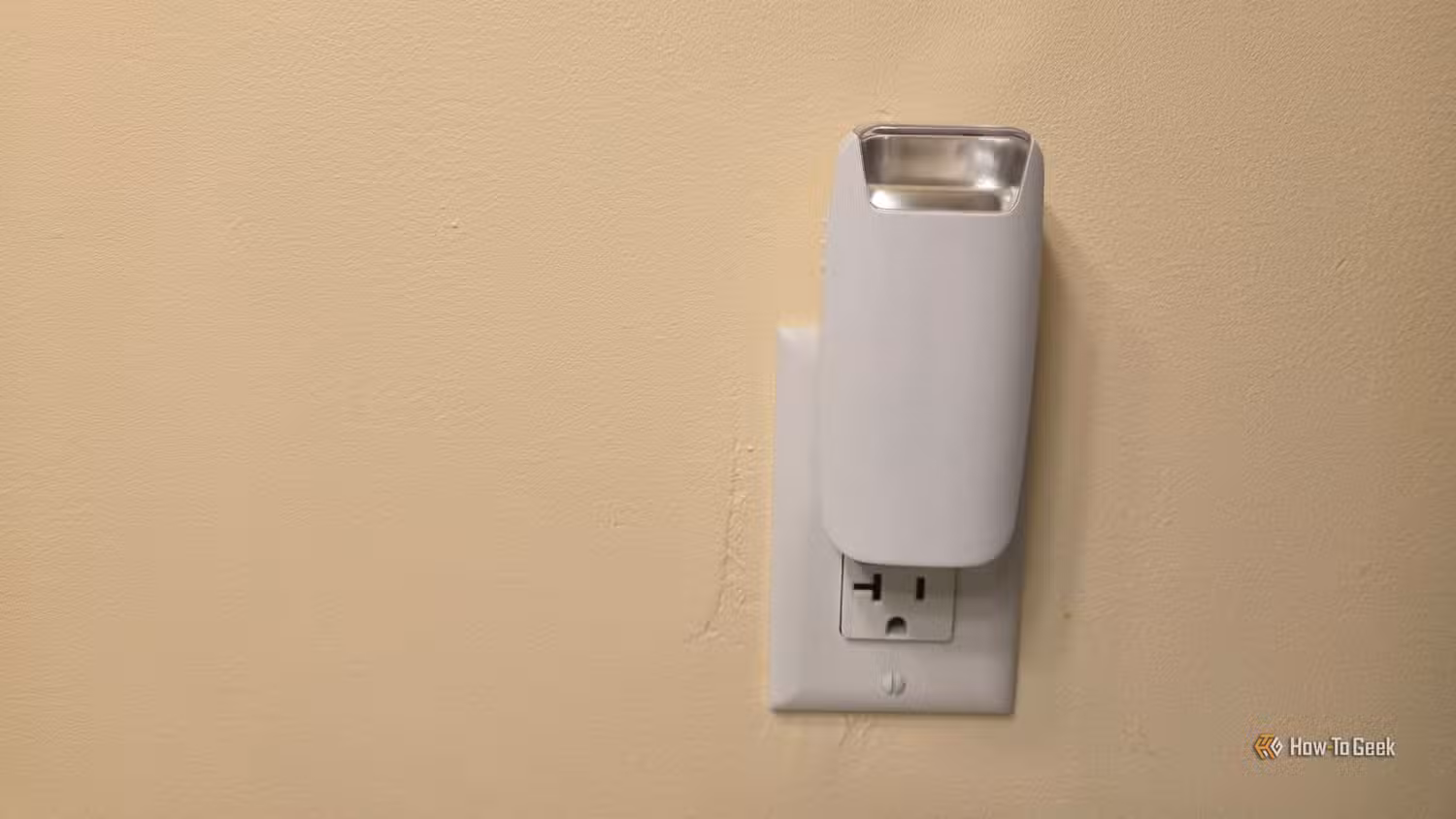 Чотири "розумні" гаджети для дому, що працюють без Wi-Fi та застосунків 6