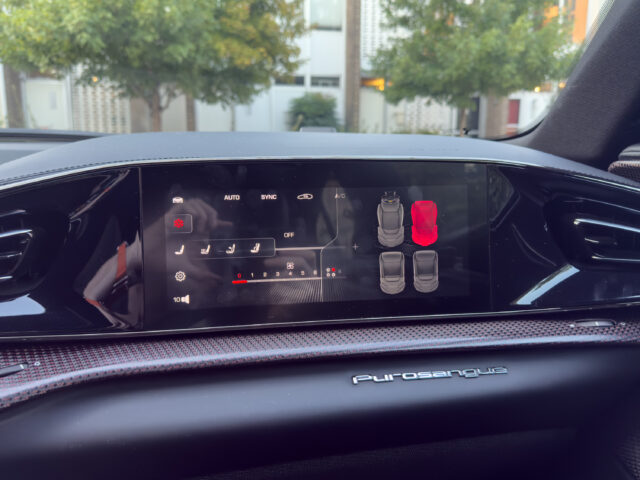 Ferrari Purosangue: Не все те позашляховик, що має високий кліренс 15
