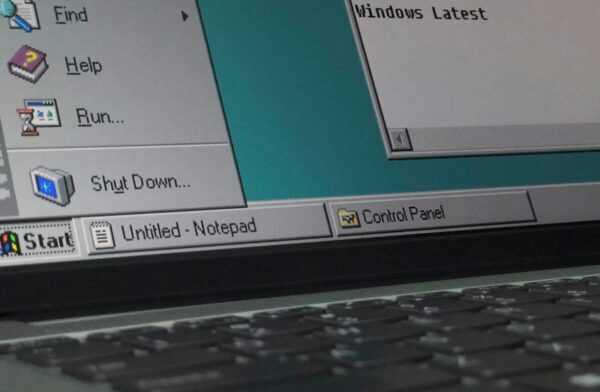 Колишній віцепрезидент Microsoft розкрив джерело панелі завдань Windows 95