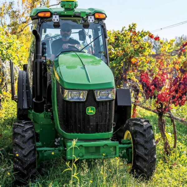 Фермери скептично ставляться до самостійного ремонту тракторів John Deere